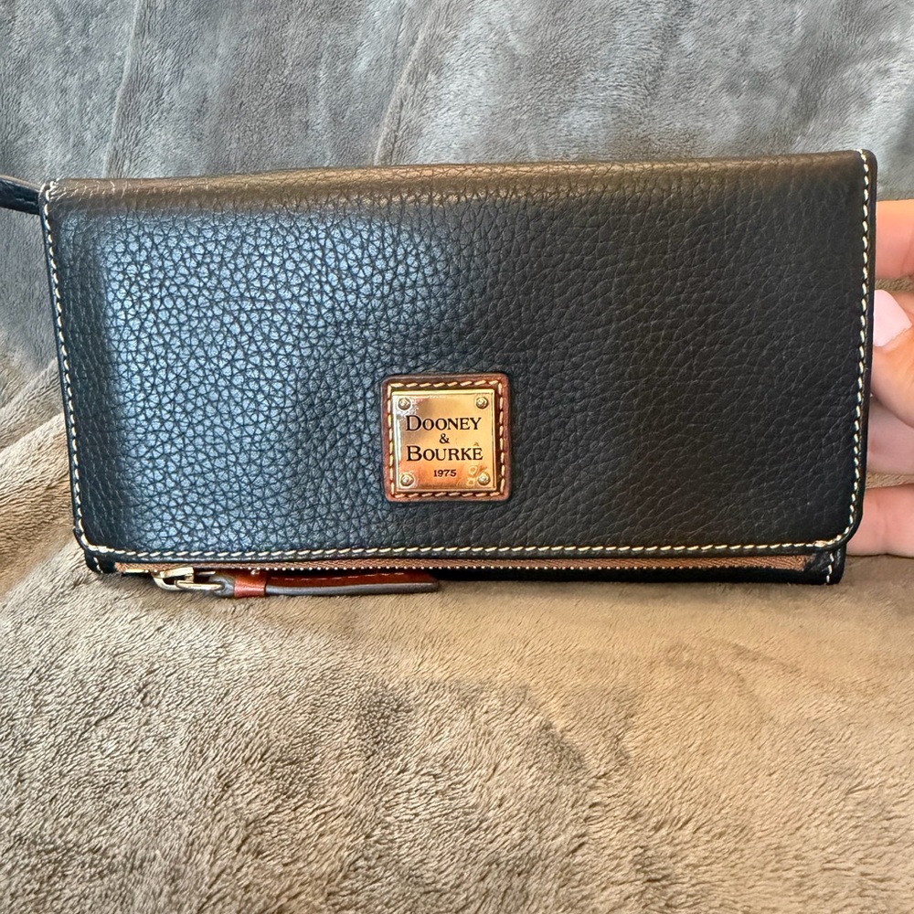 Dooney & Bourke Black Pebbled Grain Foldover Wallet with Brown Logo Patch
